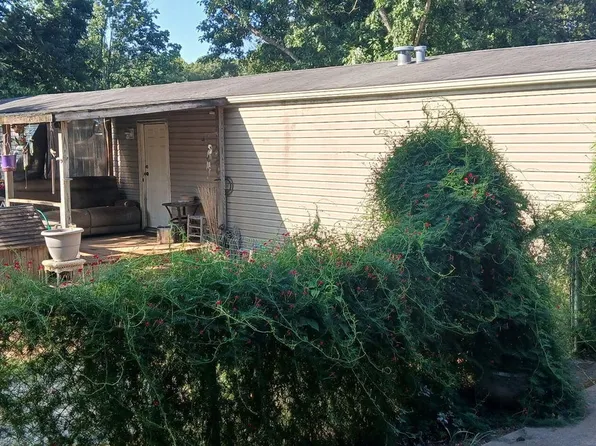 6831 Howard School Rd, Maryville, TN 37801