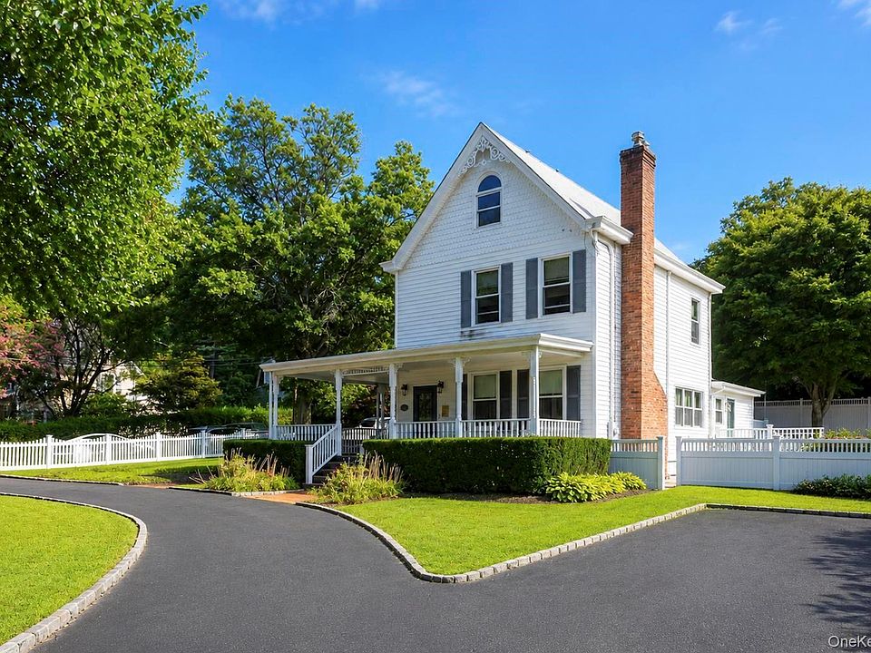 1st image of 104 Bayville Avenue