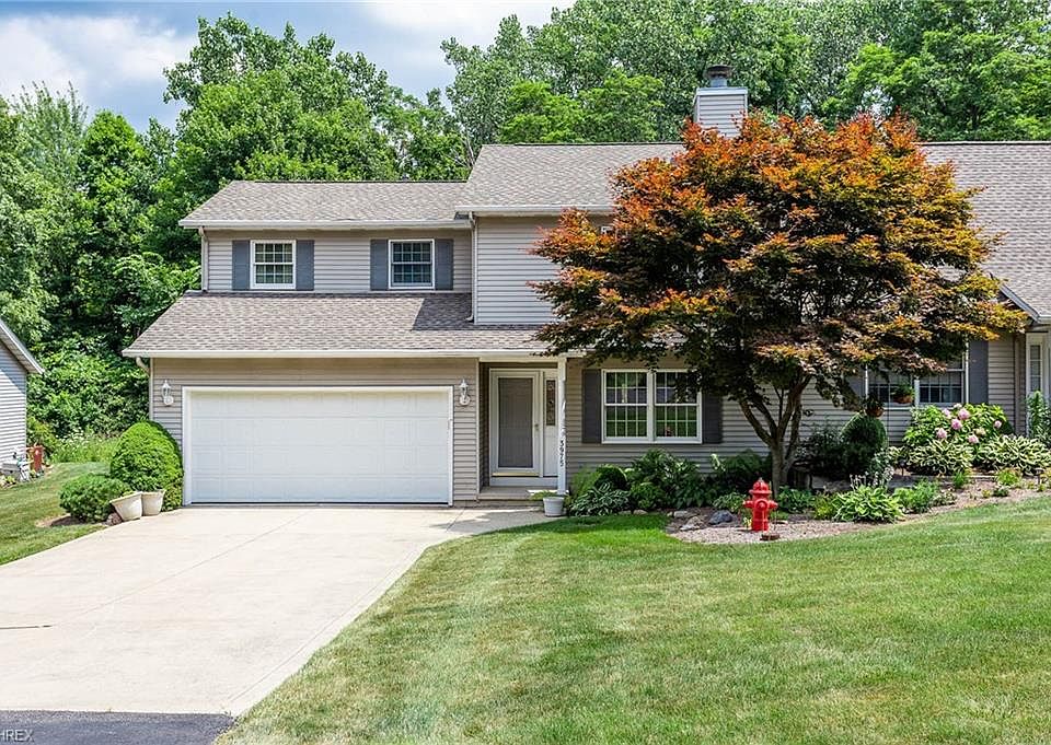 1st image of 3975 Woodlands Dr
