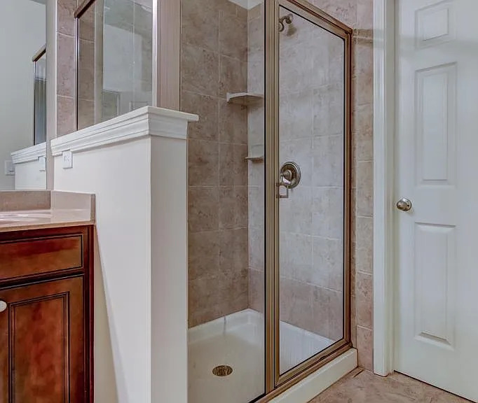 2027 Cobblestone Cir NE — Photo 25