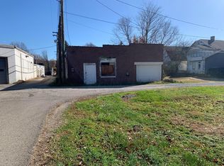 258 E 2nd St, Logan, OH 43138