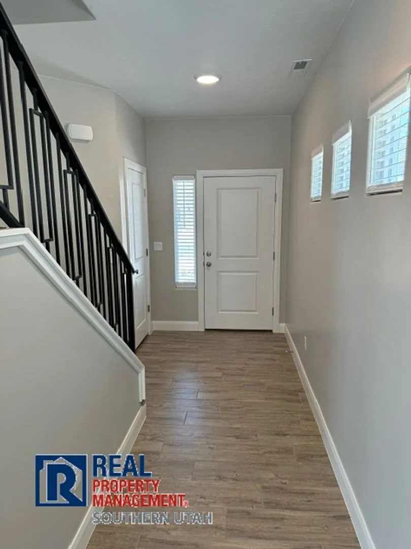 River Trail Townhome — Photo 2