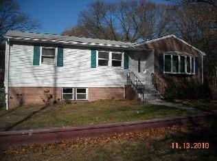 177 Roland St, Cumberland, RI 02864