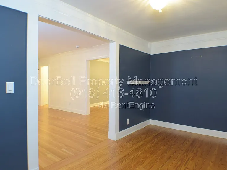 255 E 27th Pl S — Photo 8