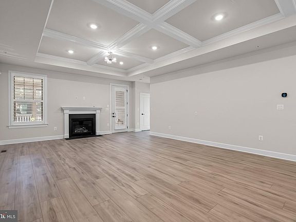 5th image of 8547 Lallybroch Ln