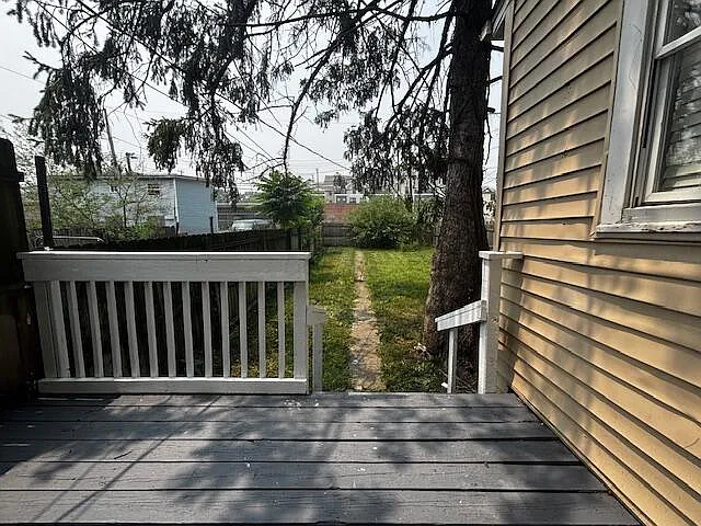 33 S Cypress Ave — Photo 16