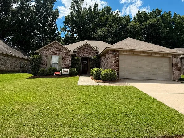 624 Lexington Dr, Florence, MS 39073
