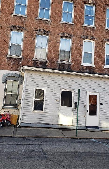 1st image of 346 Saint Clair Ave