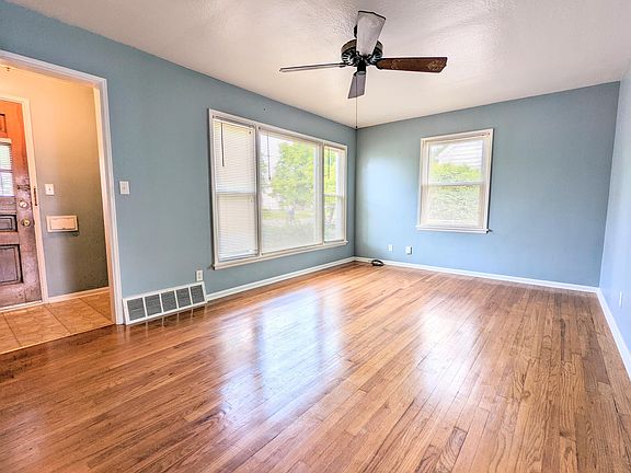 2nd image of 3113 Silverdale Ave