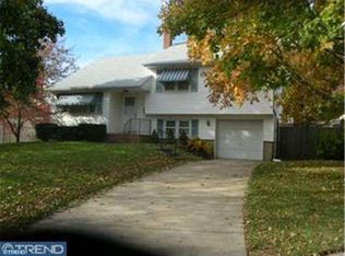 72 Dawn Dr, Mount Holly, NJ 08060