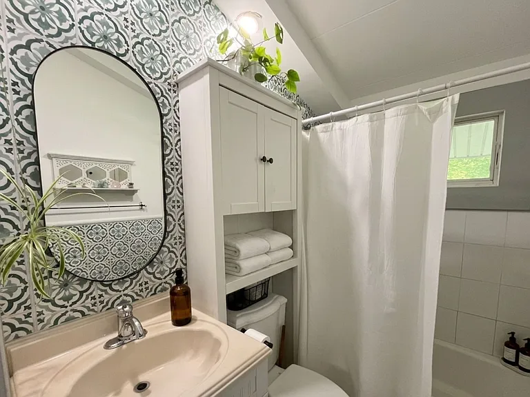 Bathroom 2
