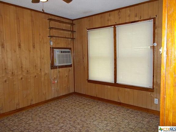 5th image of 1806 Woodlawn St #4