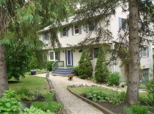 1 Stillwater Dr, Chelmsford, MA 01824