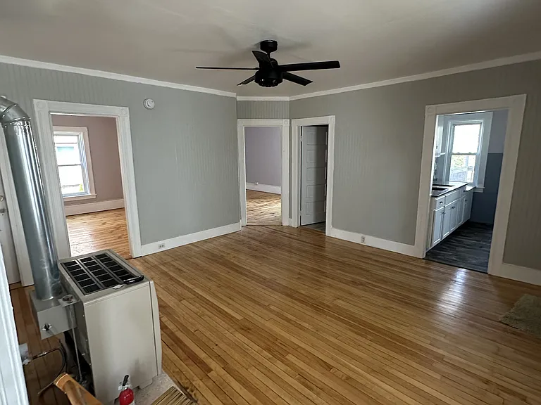 569 Rimmon St #2 — Photo 6