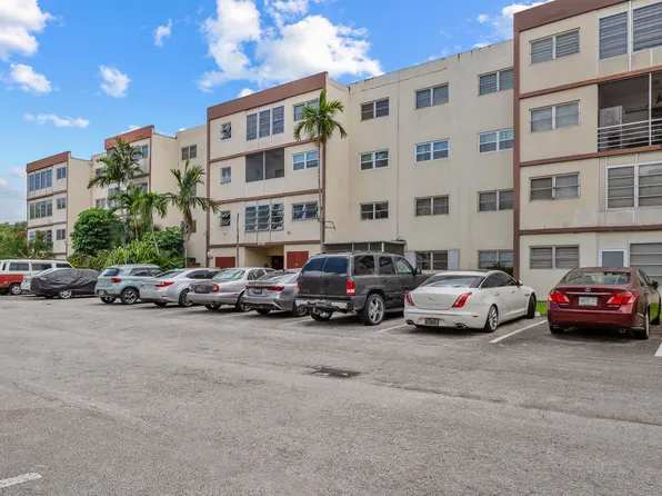 4047 NW 16th Street, Lauderhill, FL 33313