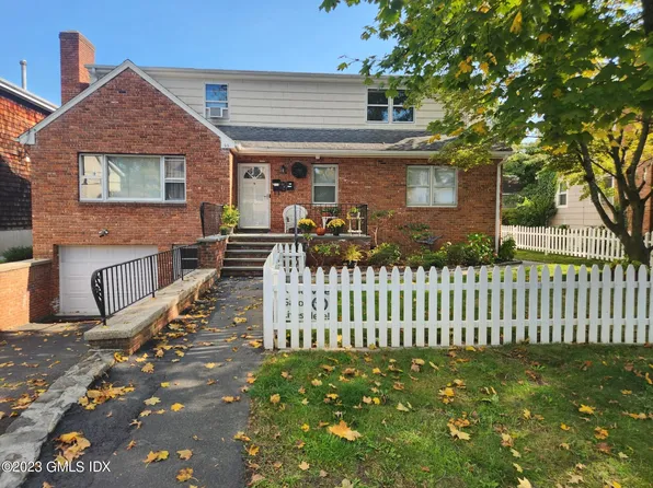 25 Hawthorne St S, Greenwich, CT 06831