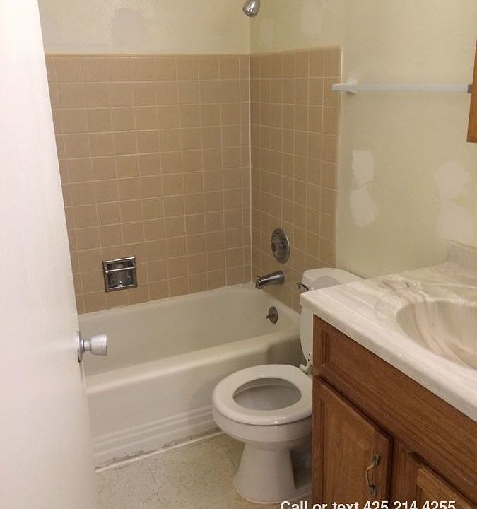 1st image of 11000 1st Ave SW APT B4