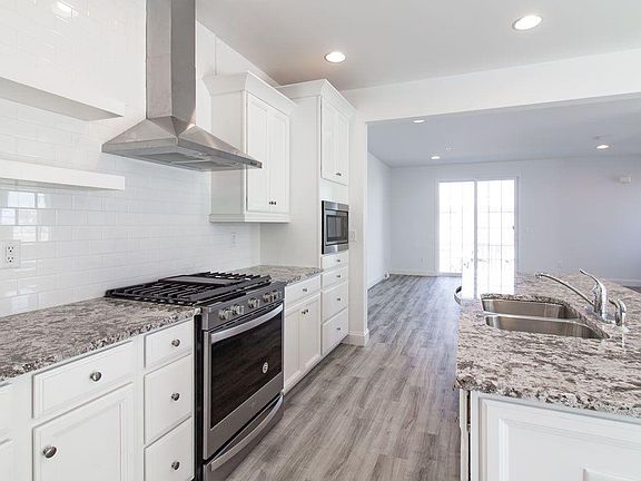 5th image of 3226 Haley Way