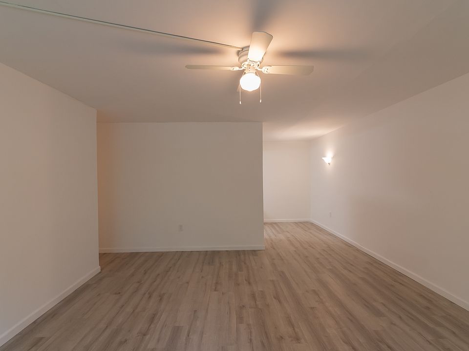 1st image of 2765 W Tharpe St APT 201