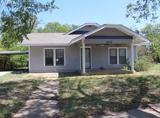 1015 S Colorado St, Coleman, TX 76834