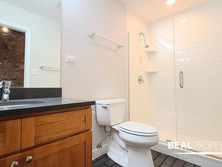 2320 N Damen Ave #2G — Photo 23