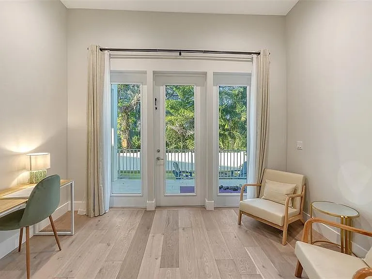 1537 Siesta Dr — Photo 37