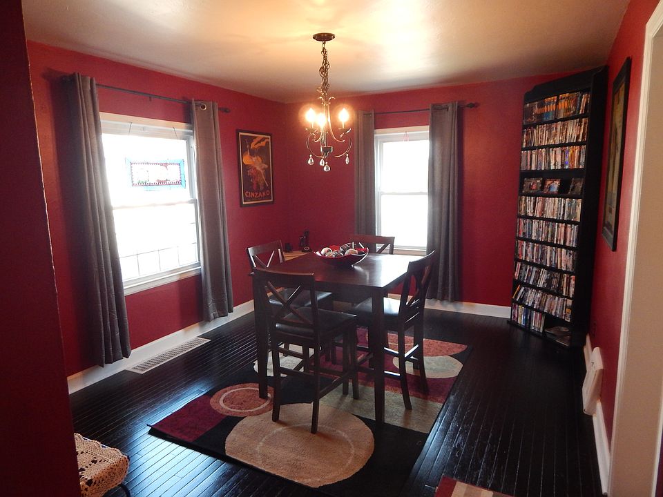 1st image of 908 Blaine Ave