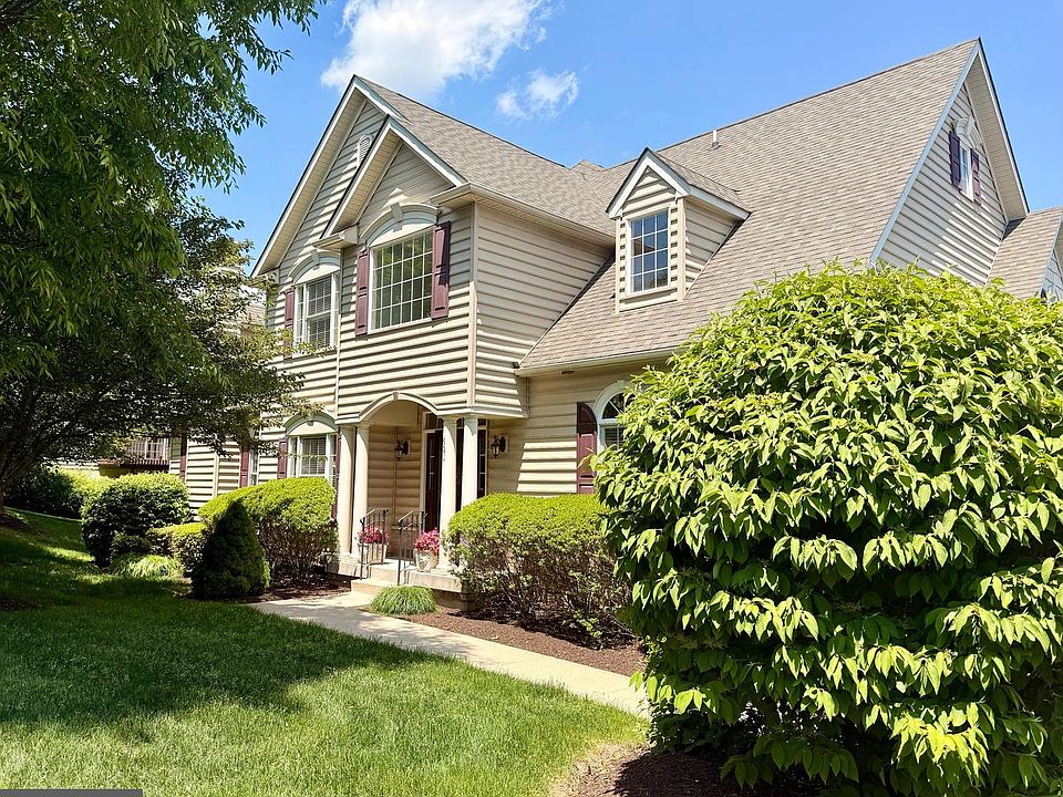 1st image of 401 W Kennedy Rd #209