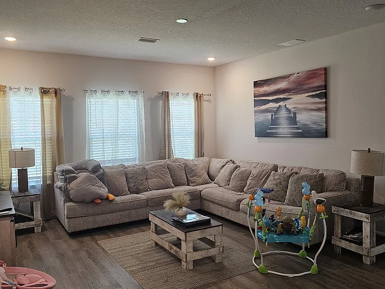 7811 Burnside Loop — Photo 8
