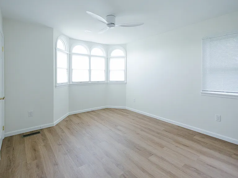 1521 Margaret Ct — Photo 14