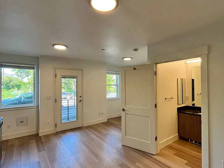 The Bozeman by Star Metro — Photo 21