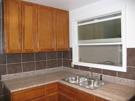 3rd image of 2740 73rd Ave #4
