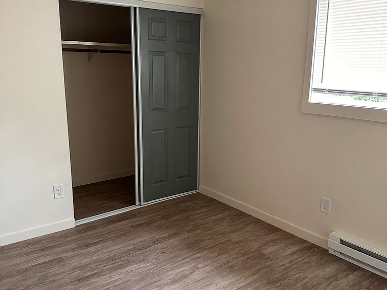 2425 SW Leonard St #7 — Photo 5