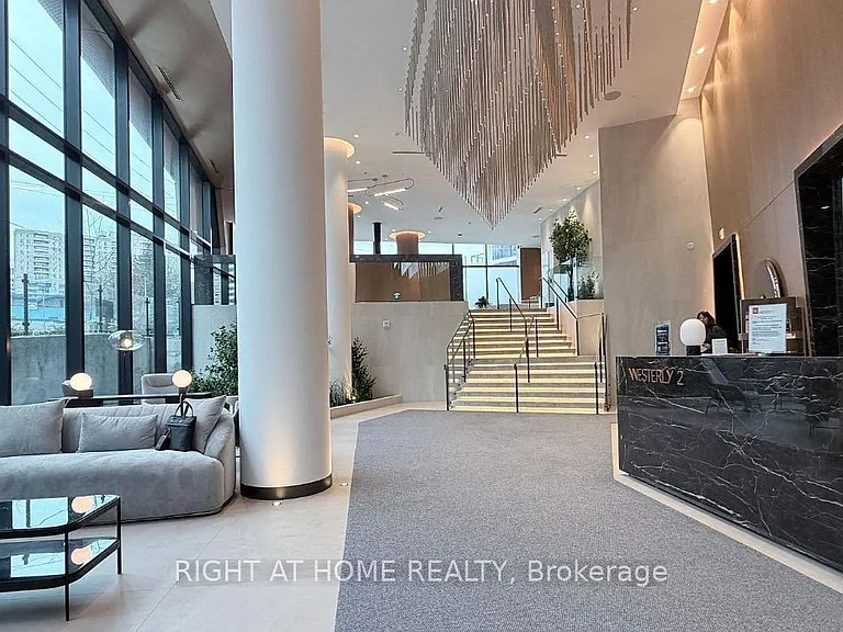 60 Central Park Dr #1707 — Photo 11