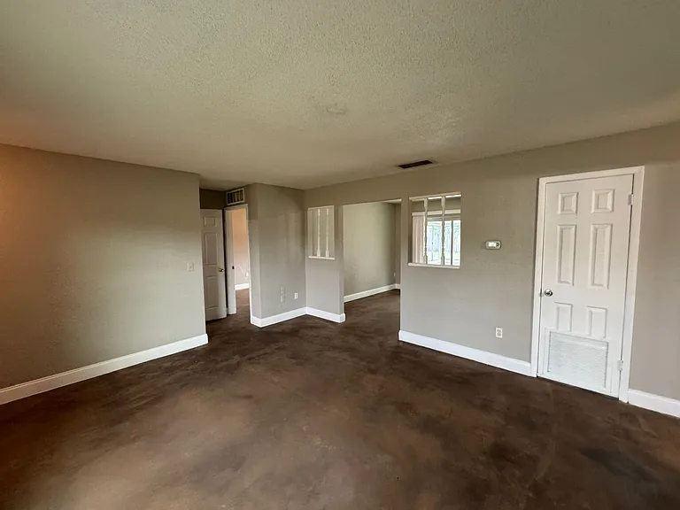1199 Lawrence Ave — Photo 1