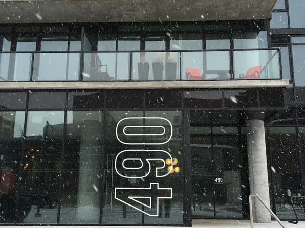 490 2nd Ave S #806, Saskatoon, SK S7K 1K8