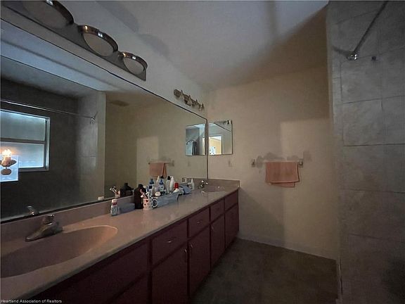4th image of 13464 Lynnwood St