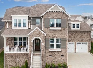 559 Snap Dragon Ln, Hendersonville, TN 37075