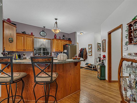 5th image of 150 Cheval Dr