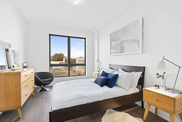 Rented by Compass | media 10