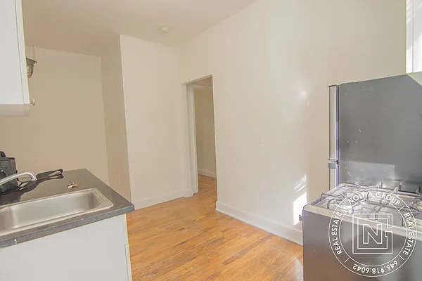 Rented by Nolita Group | media 27