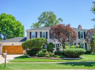 4215 Yorkshire Ln, Northbrook, IL 60062