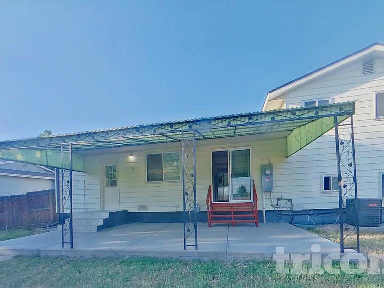 1338 Mears Dr — Photo 15