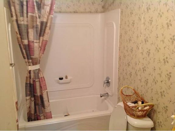 2nd image of 1367 Argonnia Ln