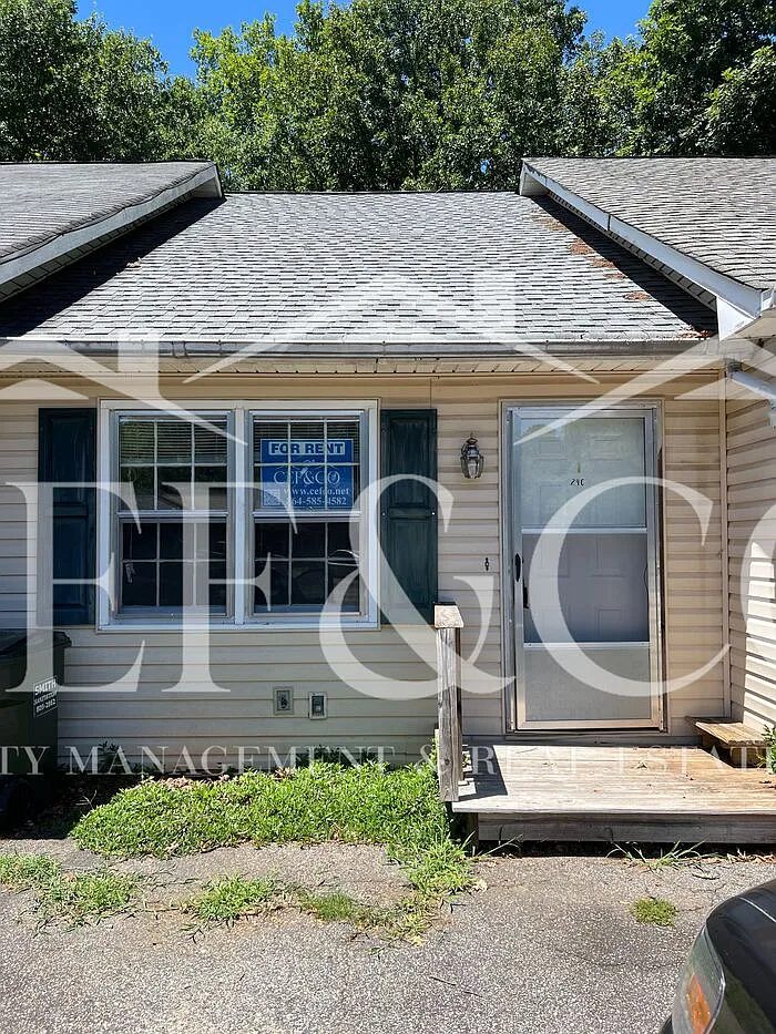 1 bed, 1.0 bath, 918 sqft, $895 — Photo 1