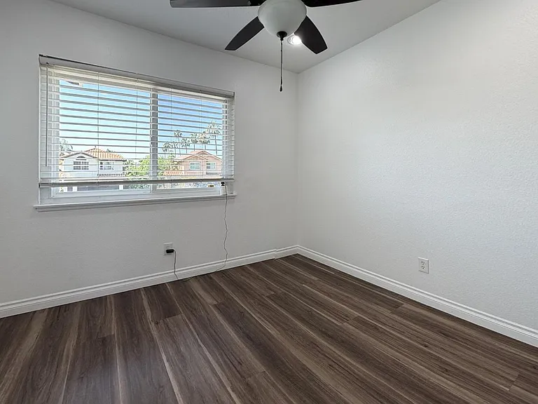 13632 Cabrillo Ct — Photo 21