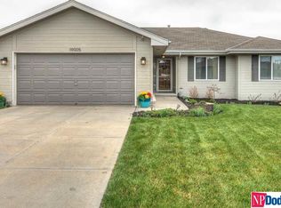 19005 Ohio St, Elkhorn, NE 68022