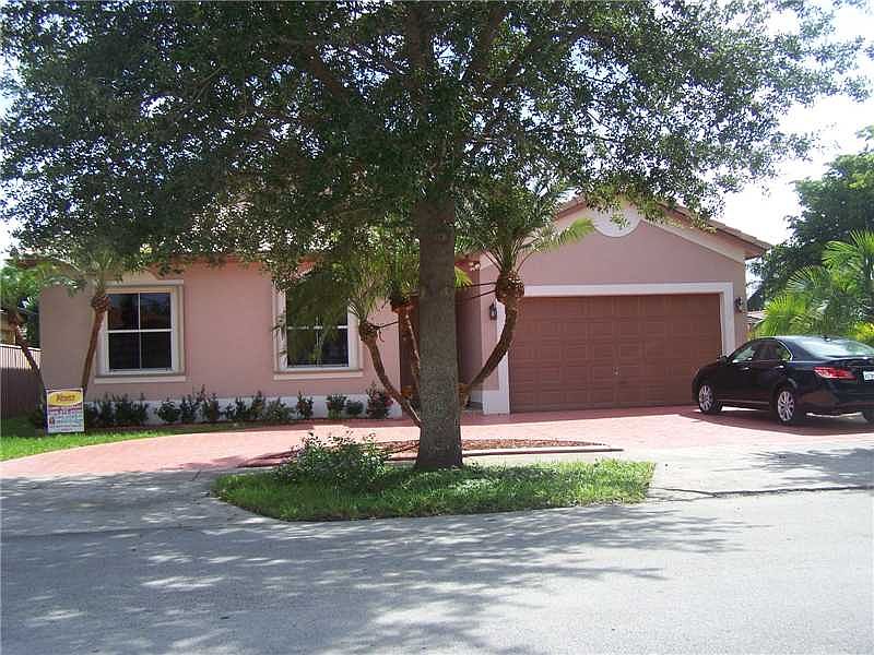 1st image of 8876 NW 168th Ln