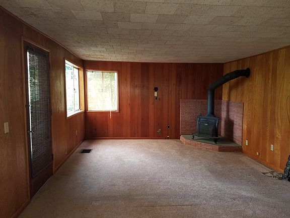 3rd image of 609 6th Ave