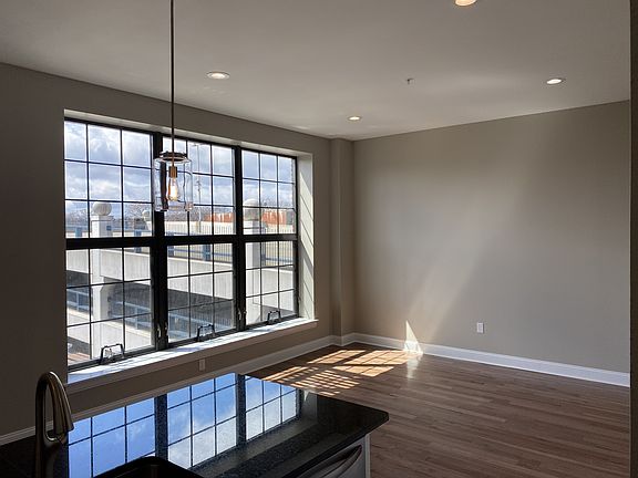 4th image of 430 Lackawanna Ave APT 304